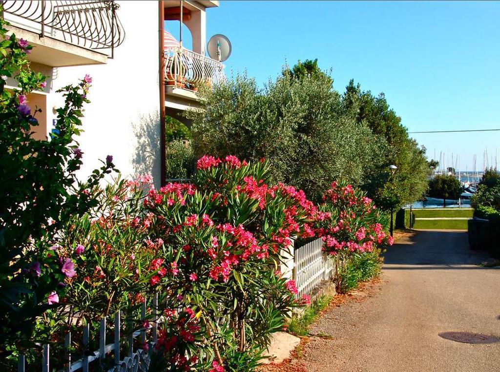 Seafront Apartment Jadri Umag Exteriör bild